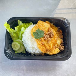 กล่องข้าวน๊อย เลียบคลองตาหลี ก่อนถึงวัดสุวรรณนาราม ศาลายา