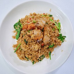 ข้าวผัดหมูกรอบรถไฟ