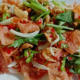 ยำสามกรอบ