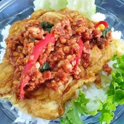 ข้าวฉู่ฉี่หมูสับไข่เจียว