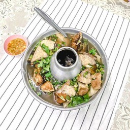 หัวปลาเก๋าต้มเผือก(หม้อไฟ)