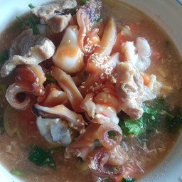 ก๋วยเตี๋ยวคลุก ยำ ยำ บ้านออมเหม่ง