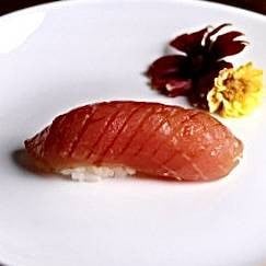 ซูชิทูน่าเนื้อแดง