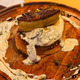 VOL AU VENT SNAIL FOIE GRAS