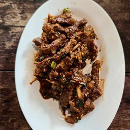 ก้อยเสือคั่ว