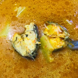 แกงส้มปลานิลมะละกอ