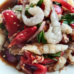 ตำเหลา ตีนไก่กุ้งสด
