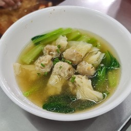 เกี๊ยวน้ำล้วน(ไม่ใส่เป็ด,หมูกรอบ,หมูแดง)