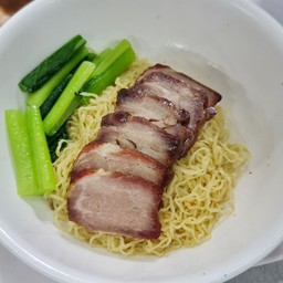 บะหมี่หมูแดง แห้ง  [ ไม่ใส่เกี๊ยว ]