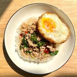 ข้าวหอมกระเพราหมูสับ+ไข่ดาว