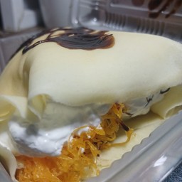 เครปเย็นเลือกไส้