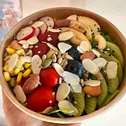 สลัดธัญพืชผลไม้