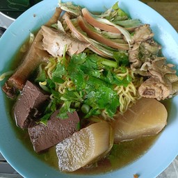 ก๋วยเตี๋ยวไก่ตุ๋นมะระ(เส้นวุ้นเส้น)