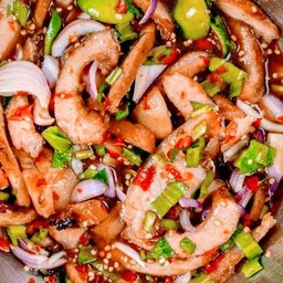 ยำ ยำ คอหมูย่างปลาร้า