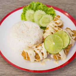 ข้าวไก่กรอบ ซอสครีมมะนาว