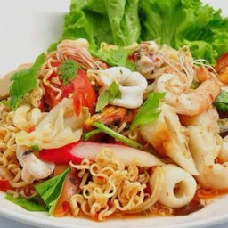 ยำมาม่าทะเล