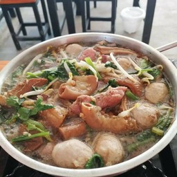 ชุดหม้อไฟเนื้อ ชุดใหญ่