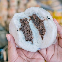 ซาลาเปาไส้ถั่วดำ