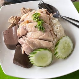 ข้าวมันไก่เนื้อฉ่ำ88