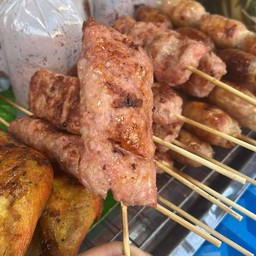 แหนมย่าง