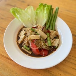 ส้มตำ ยำแซ่บ