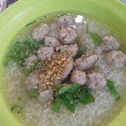 ข้าวต้มหมูสับ
