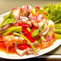 ยำวุ้นเส้นทะเล