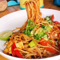 เด็กเส้น&ฮาล้าลเตี๋ยวเรือ(Idris Halal homemade)
