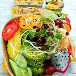 สลัดอะโวคาโด+ทูน่า