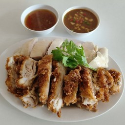 ไก่ต้ม+ไก่ทอดสับ(กับข้าว)