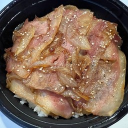 ข้าวหน้าหมู สันคอโอจีซัง