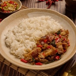 ไทยแท้กะเพราหมูกรอบ