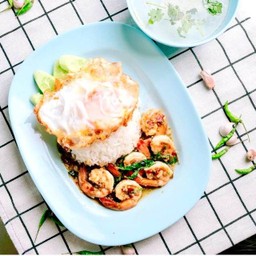 กะเพรากุ้ง พิเศษ