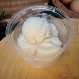 ไอศกรีมกะทิสด 100 กรัม