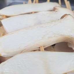 เห็ดออรินจิ (ชาบู)