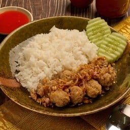 ไทยแท้หมูปั้นทอดกระเทียม