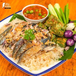 ข้าวมันปลาทูทอด