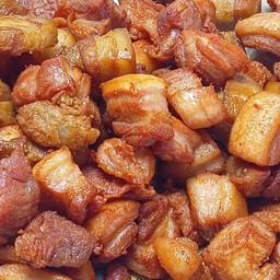 สันคอหมูทอดน้ำปลา 200g