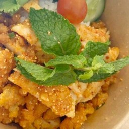 ข้าวไก่แซ่บ