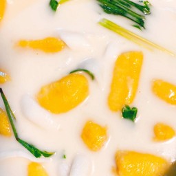 บวชชีกล้วยไข่มะพร้าวอ่อน