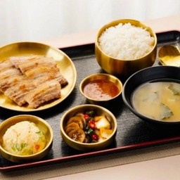 Setหมูสามชั้นย่างเกลือ