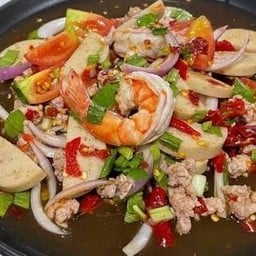 ร้านยำแซ่บสกลนคร หลังตลาดบายพาส สาขา1สกลนคร