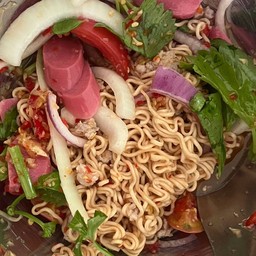 ยำมาม่า