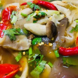 ต้มแซ่บเห็ดรวม