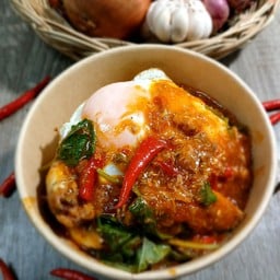 ข้าวเครื่องแกงปลากะป๋อง