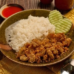 ไทยแท้หมูชิ้นทอดกระเทียม