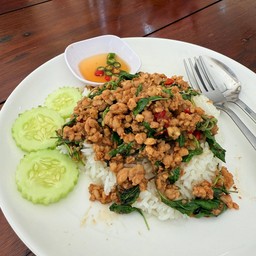 ข้าวกะเพราหมูสับ