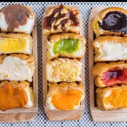 ปังก้อนทองเนยฉ่ำๆไส้จุกๆ (ชุด2ก้อน)