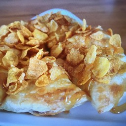 โรตีคอนเฟลคคาราเมล Roti with Cornflakes and Caramel