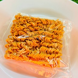 เส้นบะหมี่กึ่งสำเร็จรูป